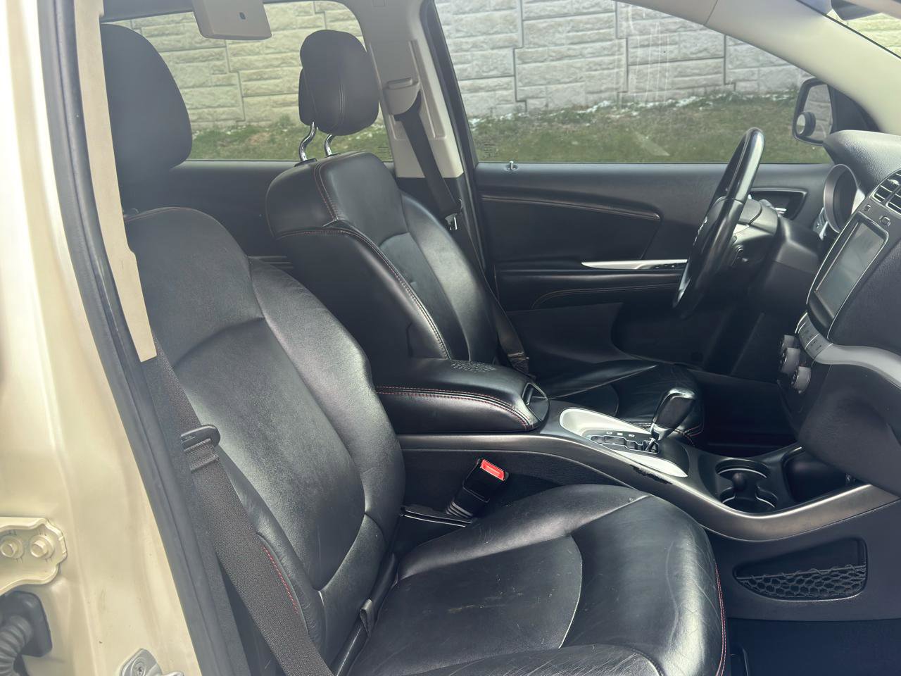 Used 2012 Dodge Journey R/T w/ Flexible Seating Group image 31