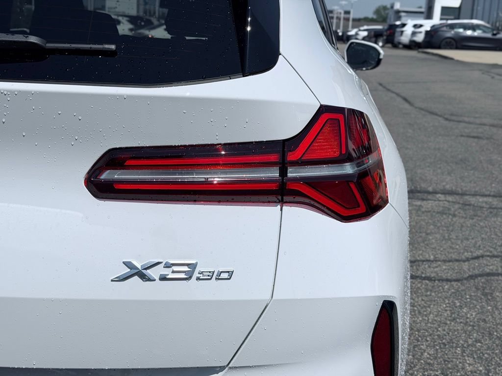 New 2026 BMW X3 xDrive30i w/ Premium Package AWD/4WD image 7