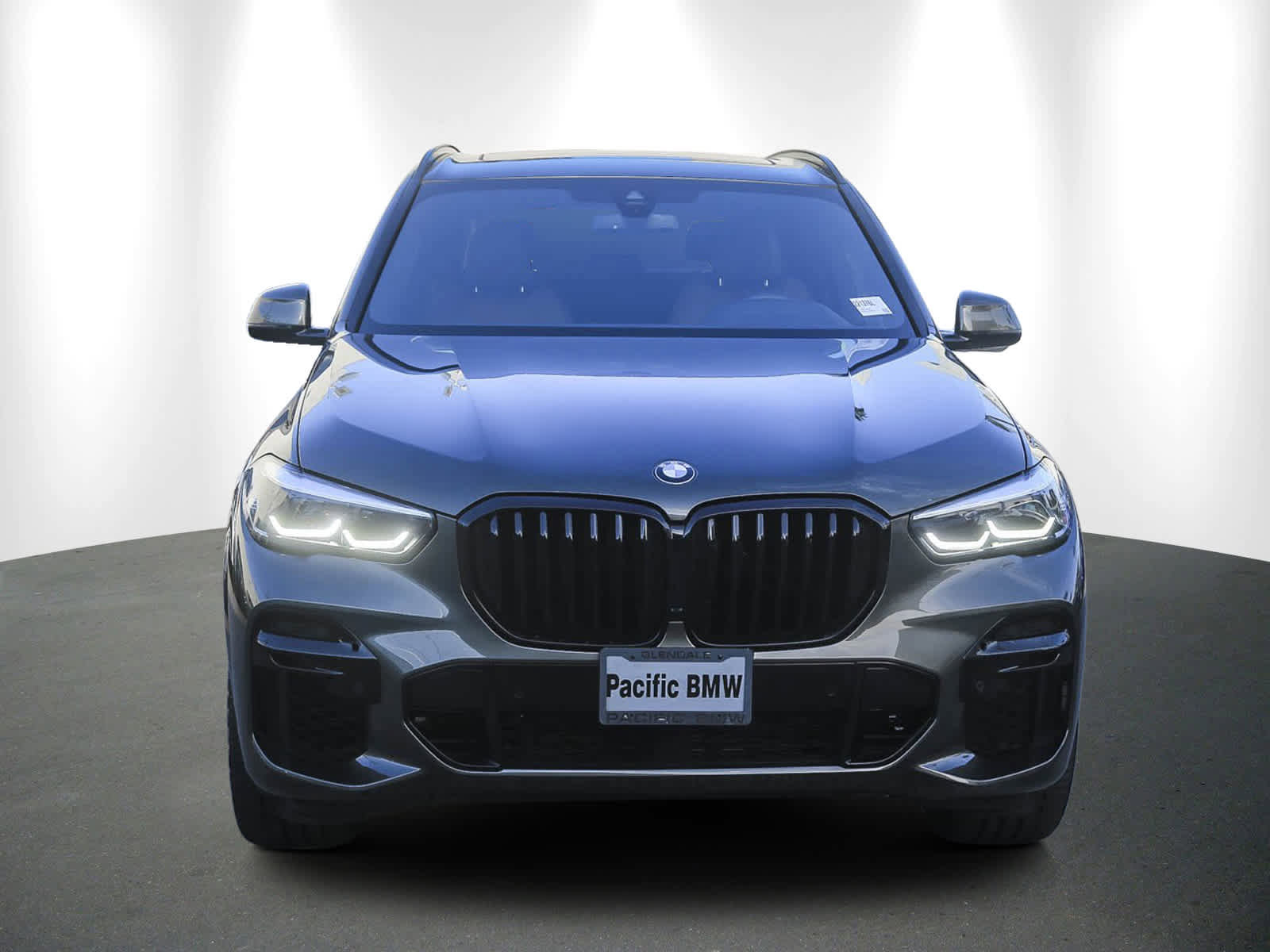 Certified 2022 BMW X5 sDrive40i w/ M Sport Package image 2