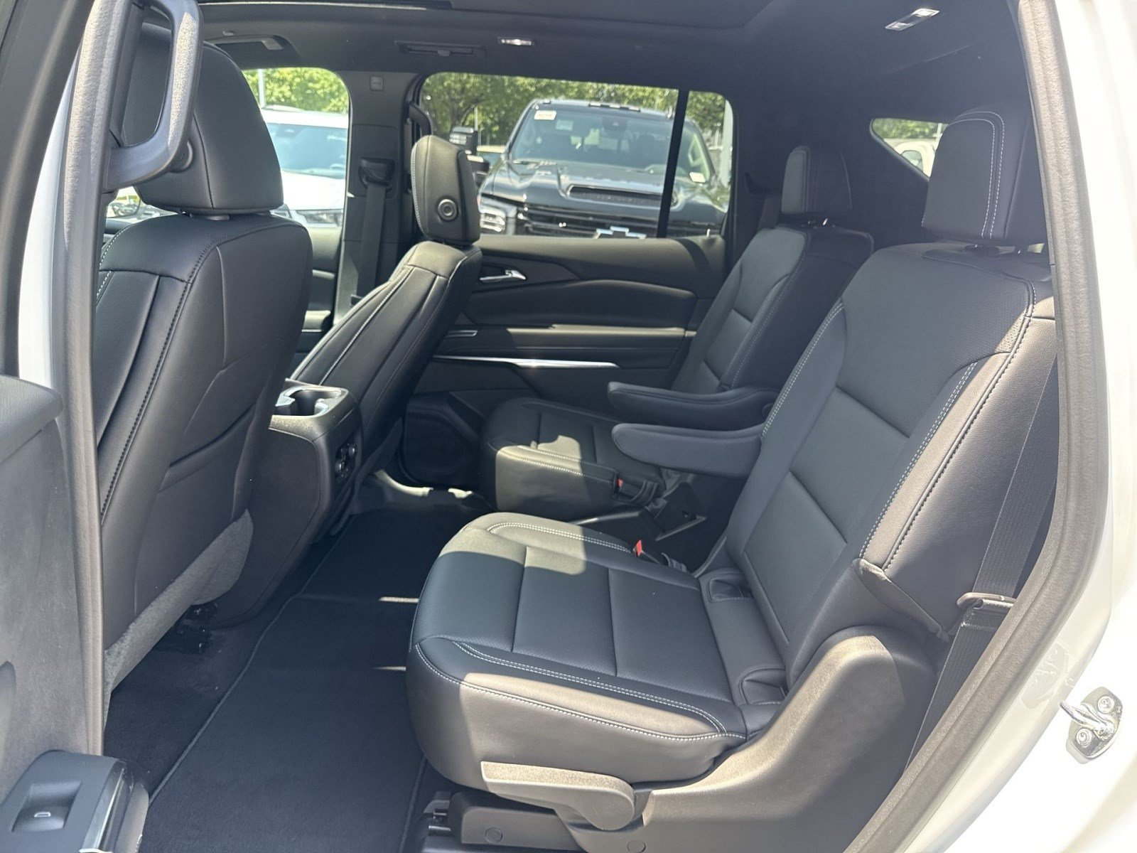 New 2026 Chevrolet Traverse LT w/ Sun and Wheel Package AWD/4WD image 19
