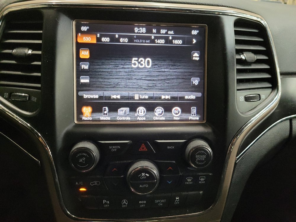 Used 2016 Jeep Grand Cherokee Limited AWD/4WD image 25