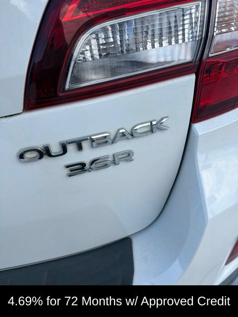 Used 2017 Subaru Outback 3.6R Touring w/ Popular Package #5A AWD/4WD image 4