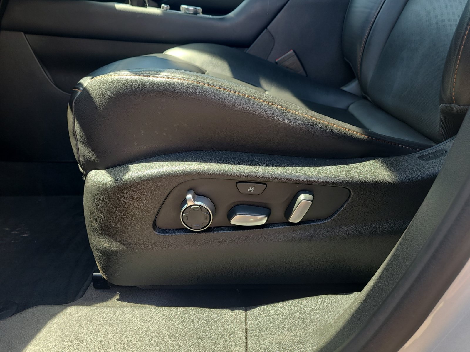 Used 2021 Cadillac XT4 Sport AWD/4WD image 15
