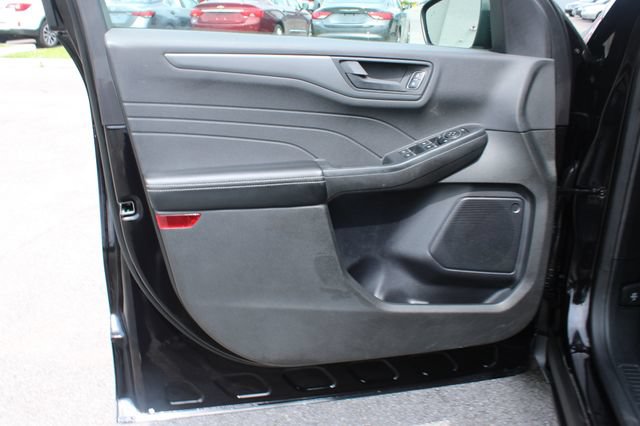 Used 2023 Ford Escape Active AWD/4WD image 10