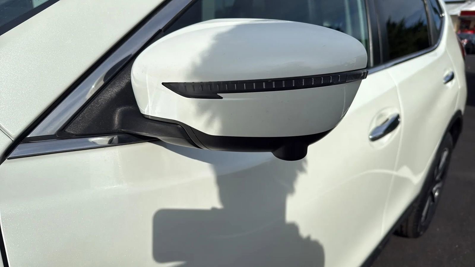 Used 2017 Nissan Rogue SL w/ SL Premium Package image 11