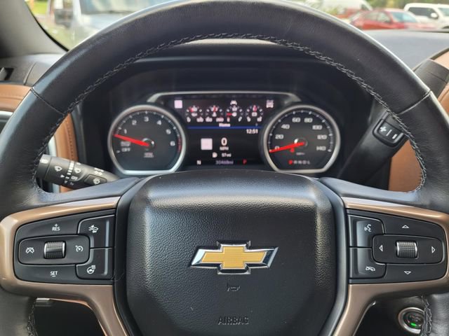 Used 2021 Chevrolet Silverado 1500 High Country w/ Technology Package AWD/4WD image 31