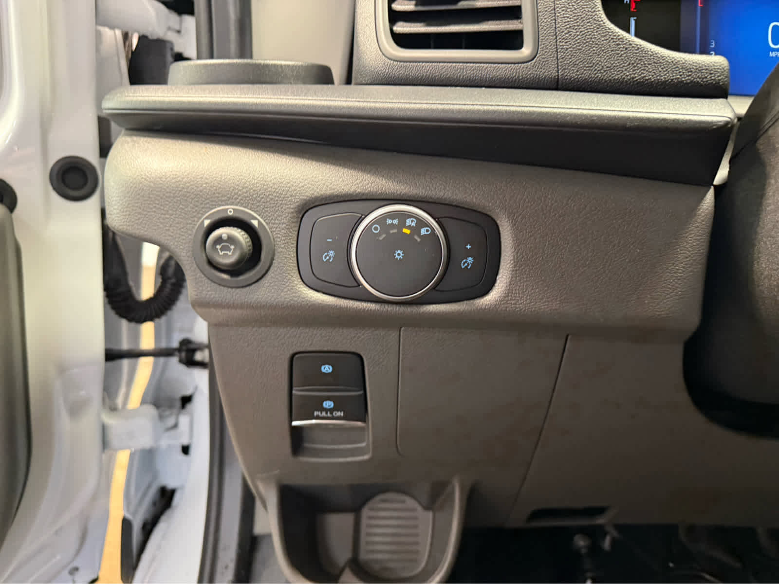 New 2026 Ford Transit 250 148 Medium Roof image 9