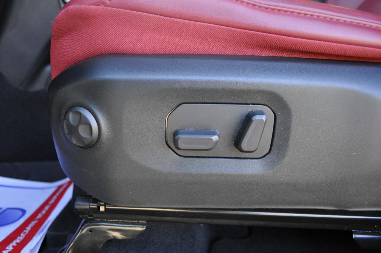 Used 2024 Jeep Wrangler Unlimited Rubicon 392 image 14