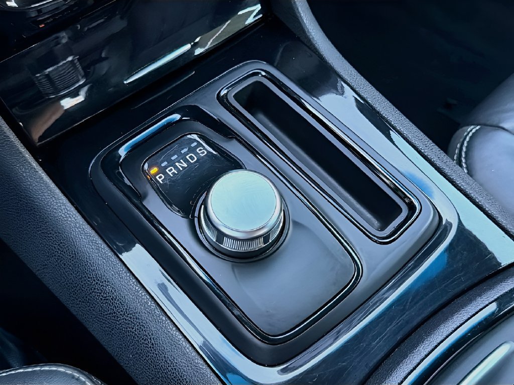 Used 2023 Chrysler 300 S RWD image 17