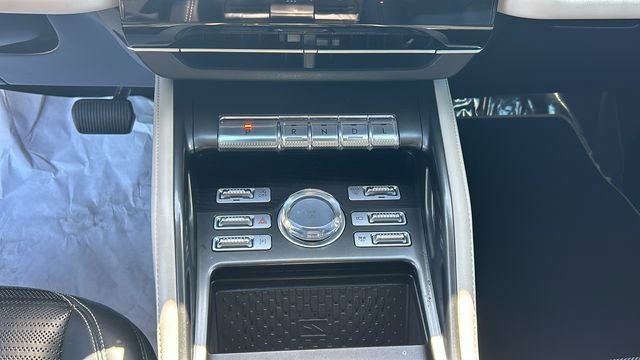 Used 2024 Lincoln Nautilus Reserve w/ Equipment Group 202A image 22