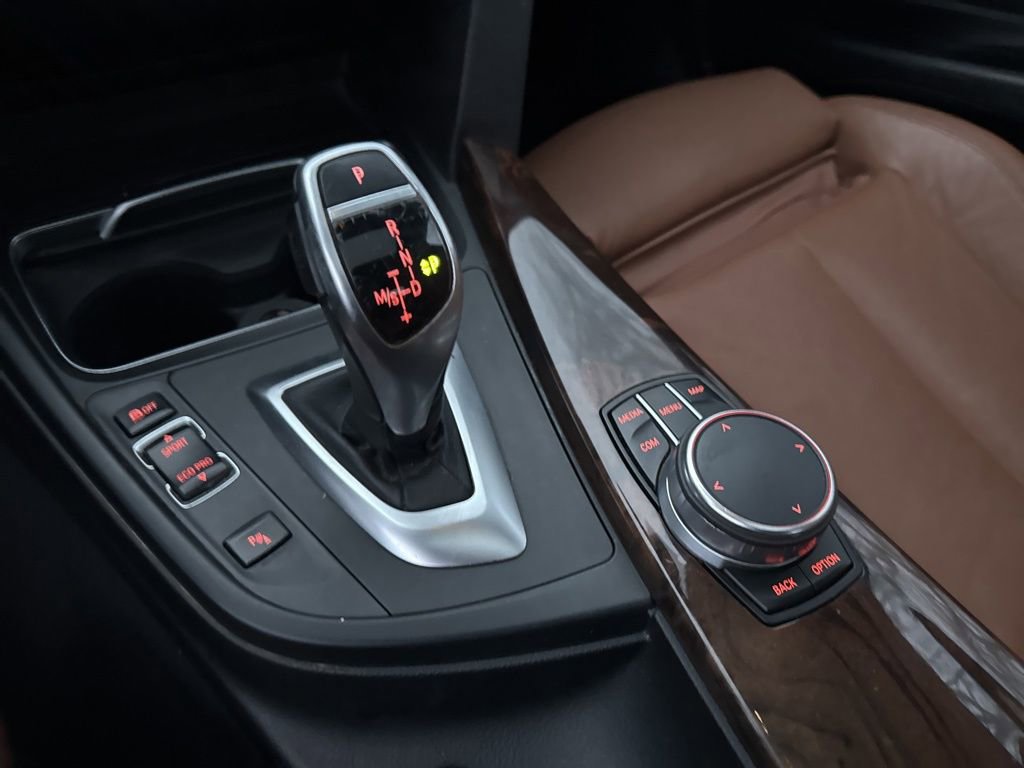 Used 2017 BMW 330i xDrive Sedan image 7