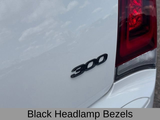 Certified 2021 Chrysler 300 Touring L AWD/4WD image 23