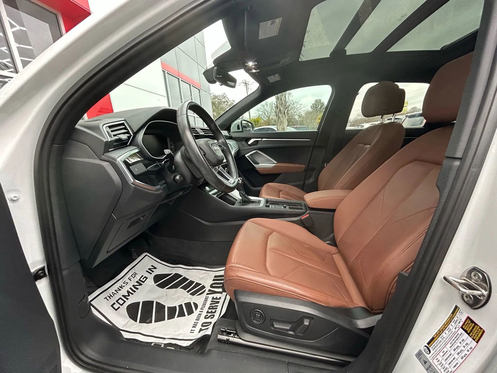 Used 2020 Audi Q3 2.0T Premium w/ Convenience Package image 10