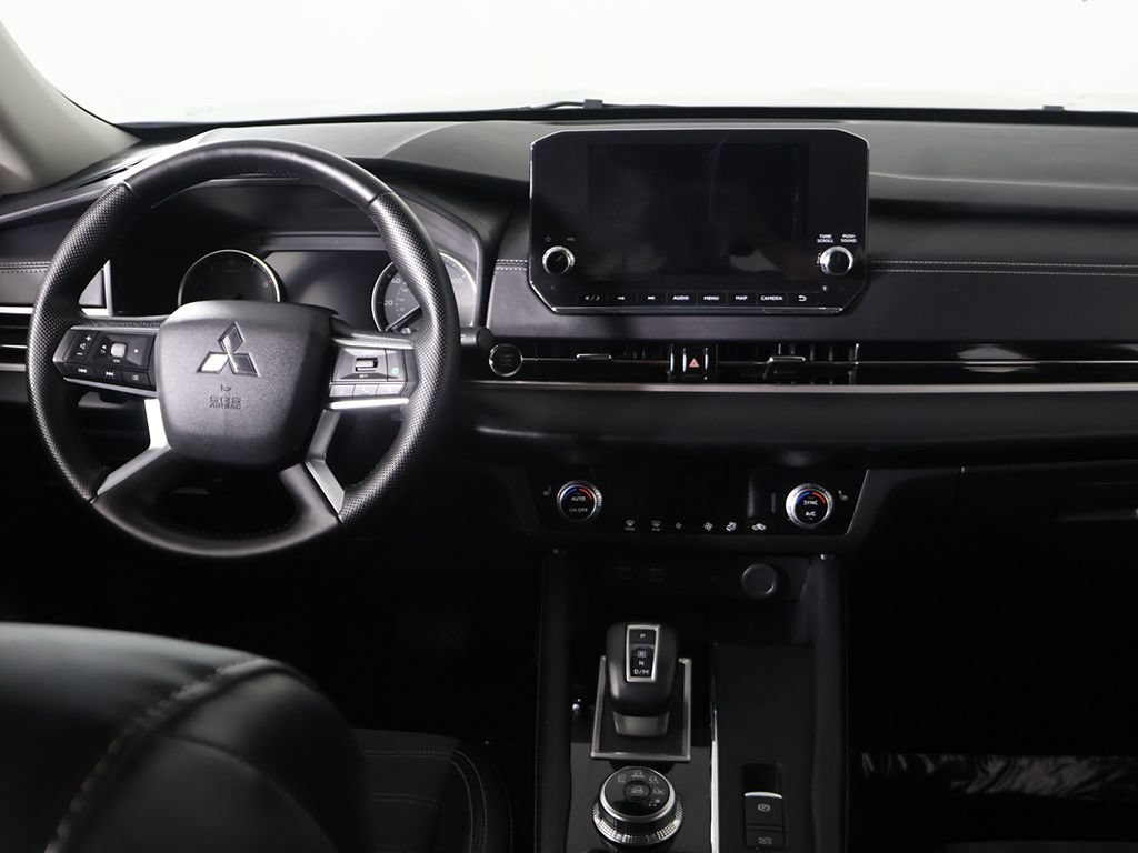 Used 2024 Mitsubishi Outlander SE Black Edition FWD image 34