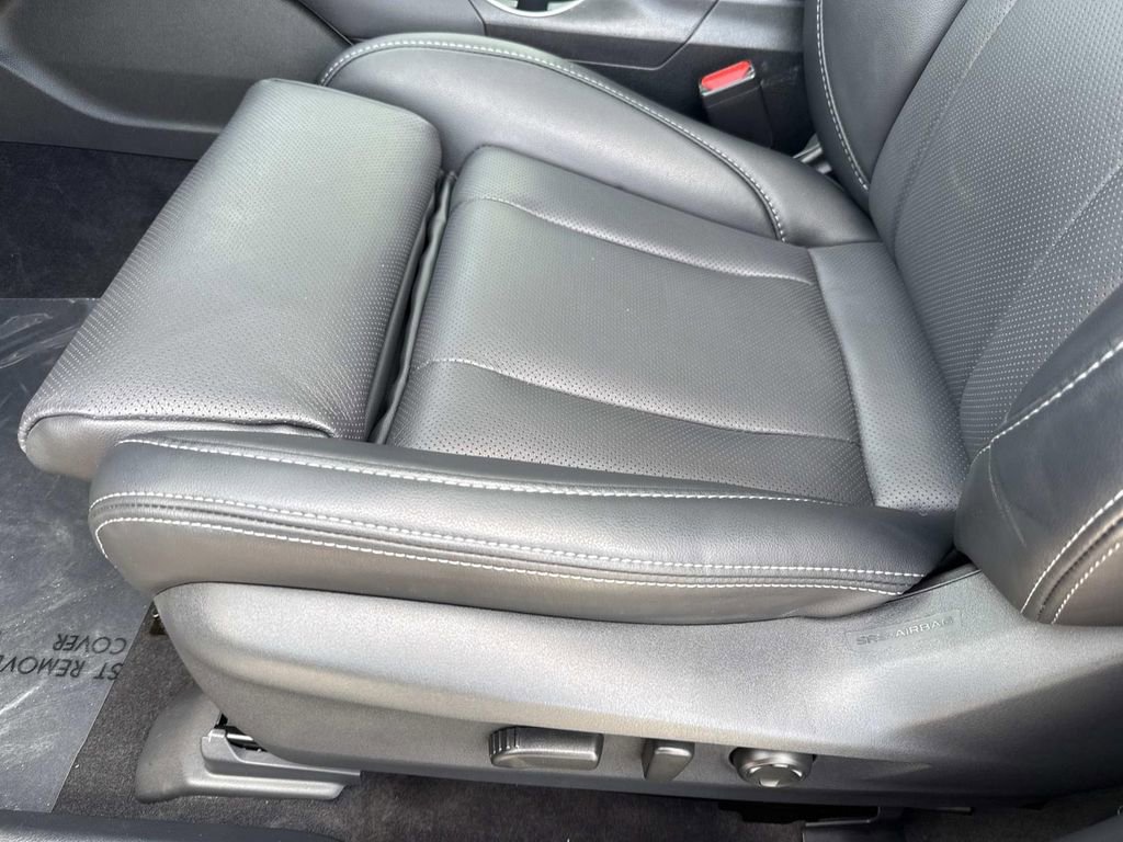 Used 2025 Subaru Outback Limited w/ Popular Package #2 AWD/4WD image 29
