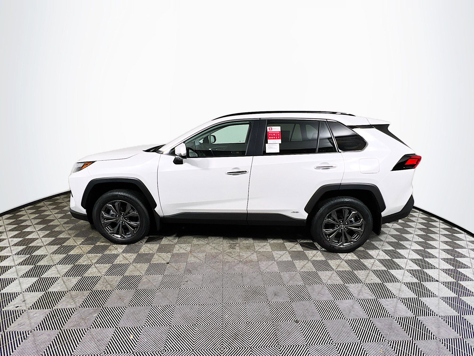 New 2024 Toyota RAV4 Limited image 7