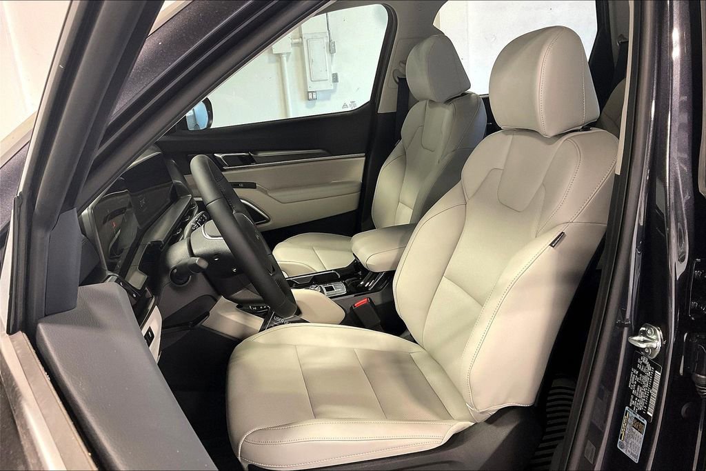 New 2025 Kia Telluride S image 20