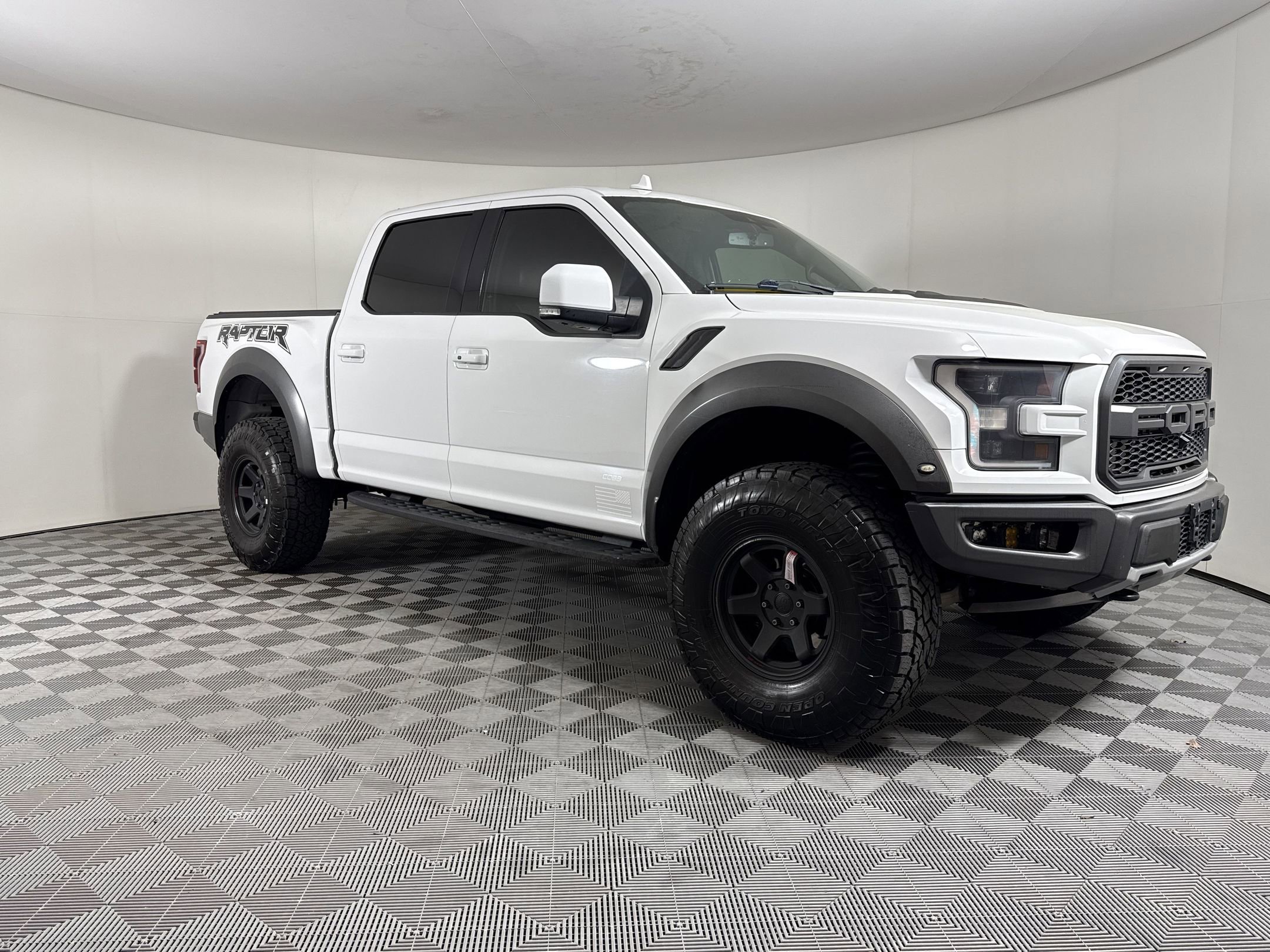 Used 2020 Ford F150 Raptor w/ Equipment Group 802A Luxury image 7