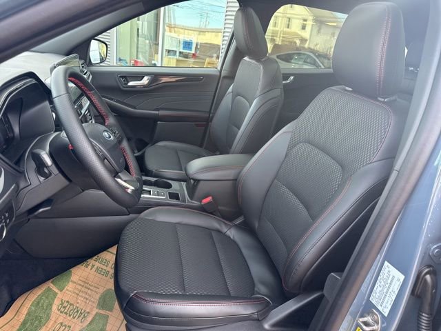 New 2026 Ford Escape ST-Line w/ Tech Pack #1 AWD/4WD image 17