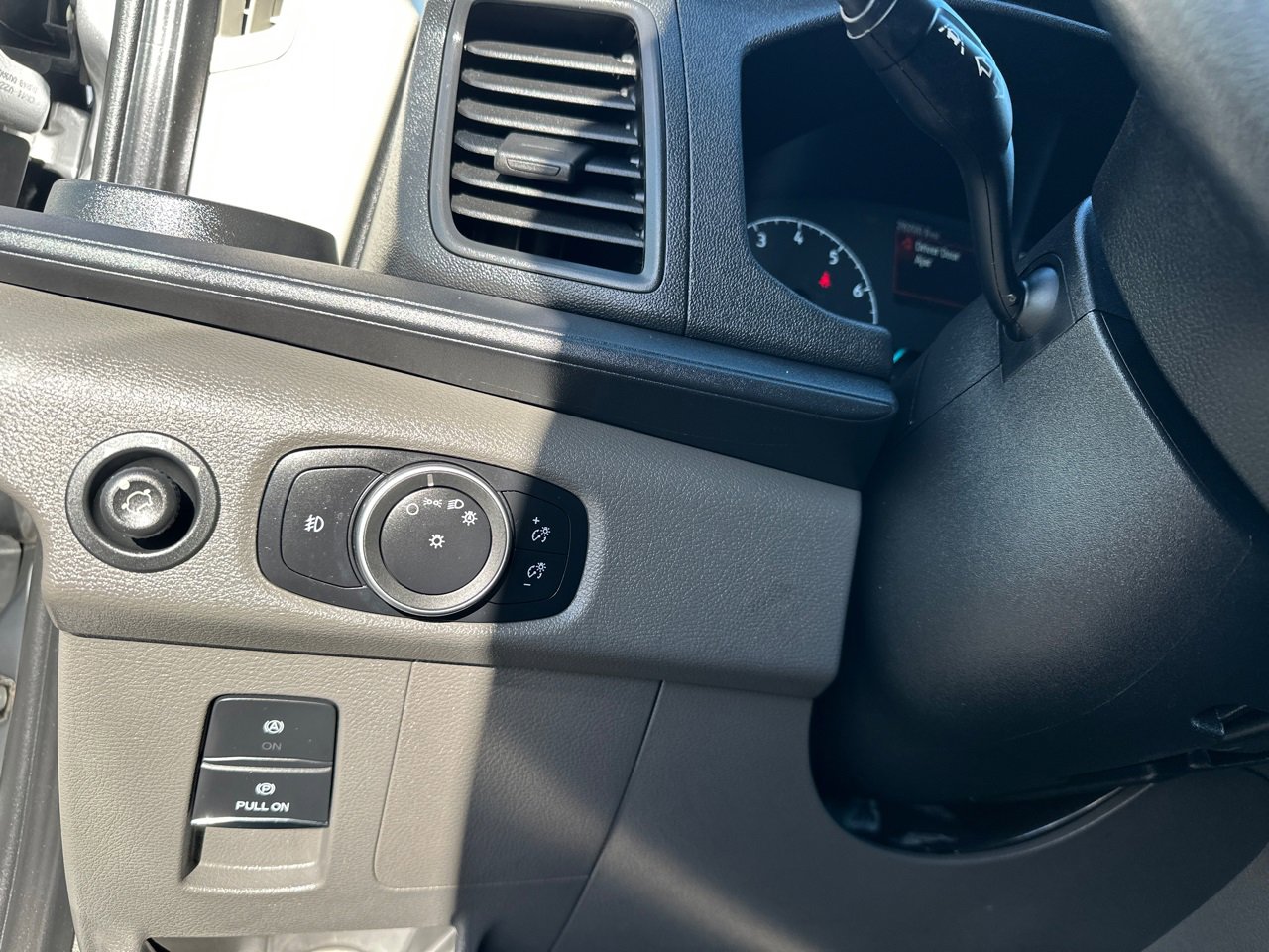 Used 2022 Ford Transit 350 XLT image 35