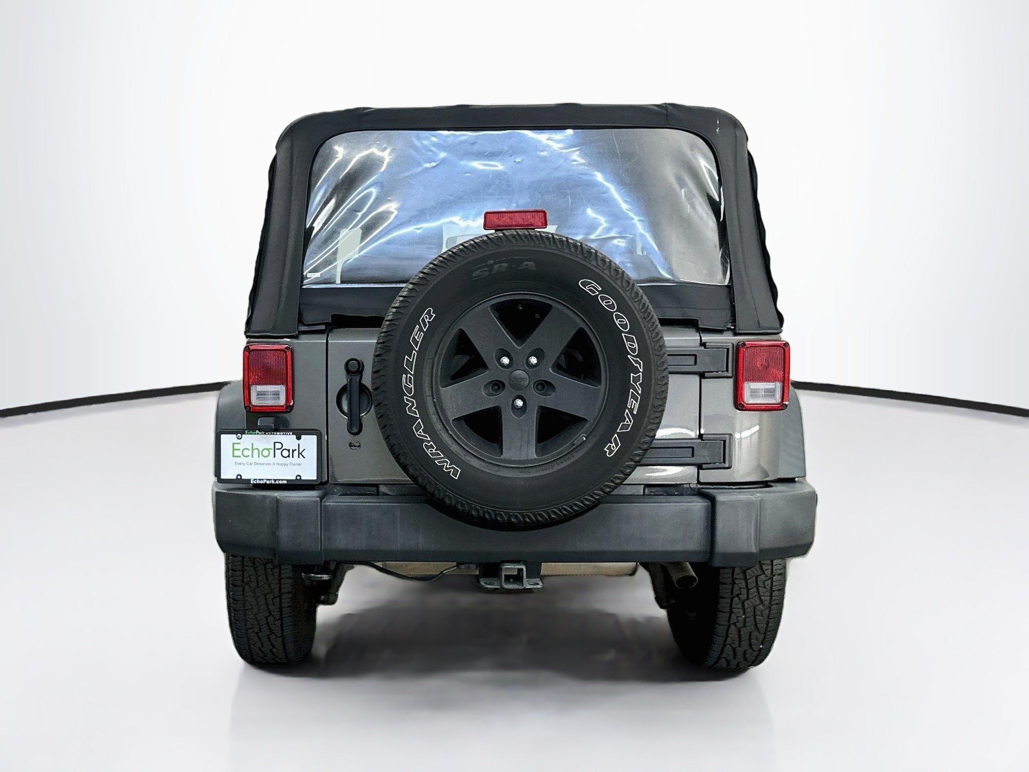 Used 2018 Jeep Wrangler Sport AWD/4WD image 7