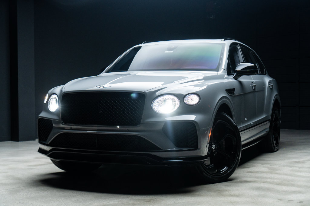 Used 2022 Bentley Bentayga AWD/4WD image 2