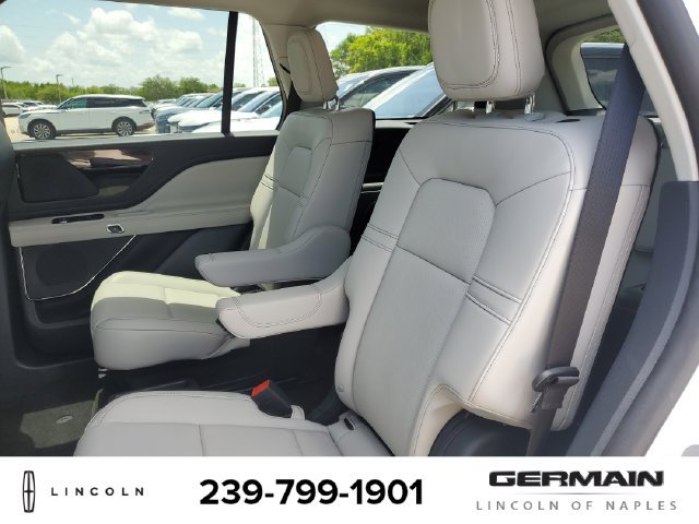 New 2026 Lincoln Aviator AWD image 19