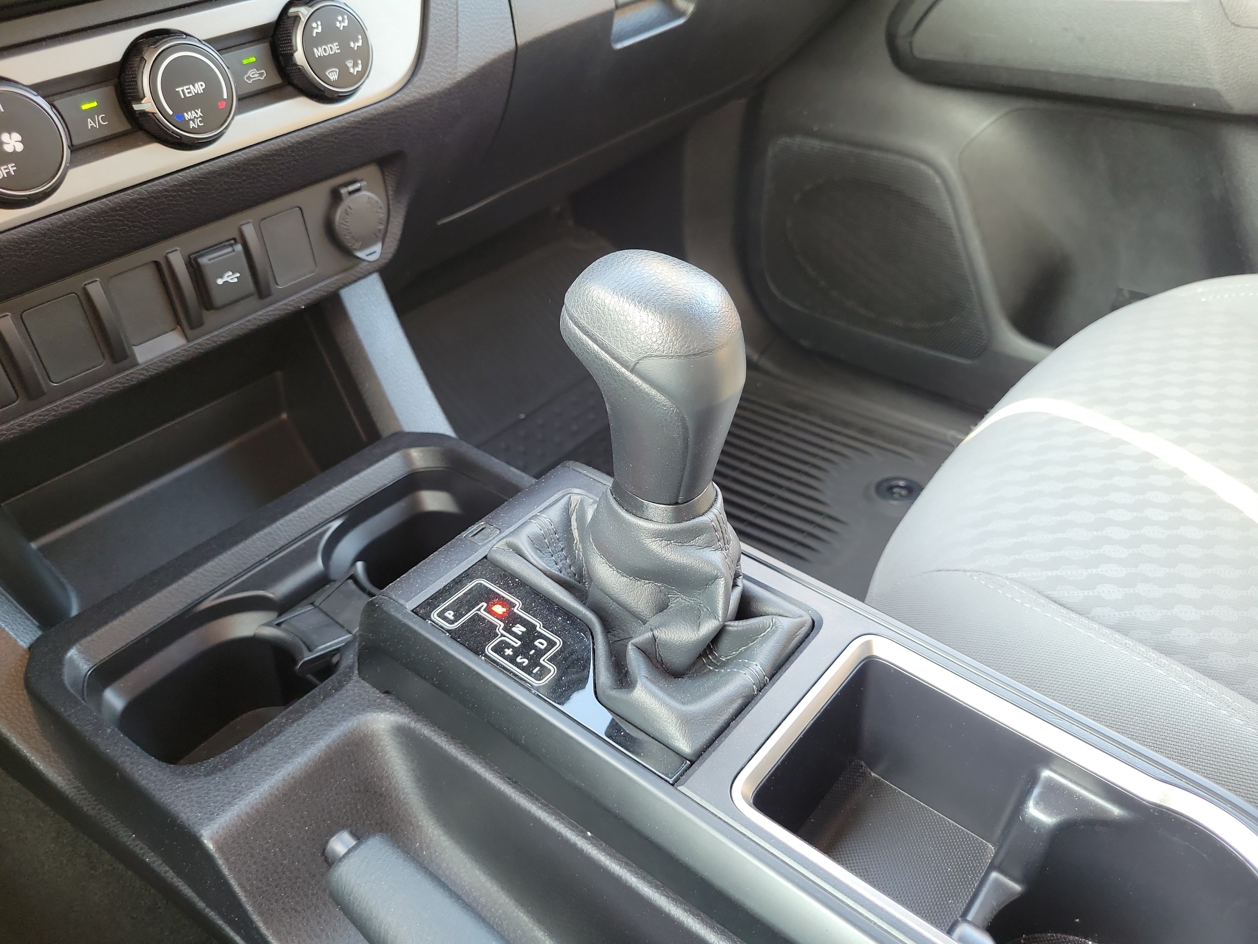 Used 2023 Toyota Tacoma SR w/ SR Convenience Package RWD image 28