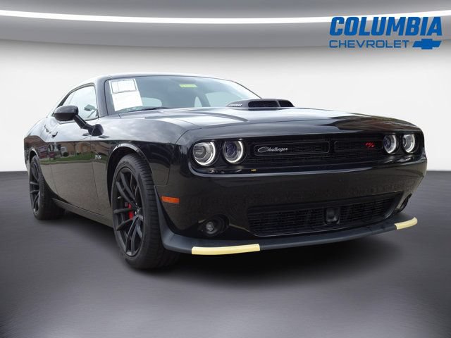 Used 2023 Dodge Challenger R/T w/ Plus Package RWD image 8