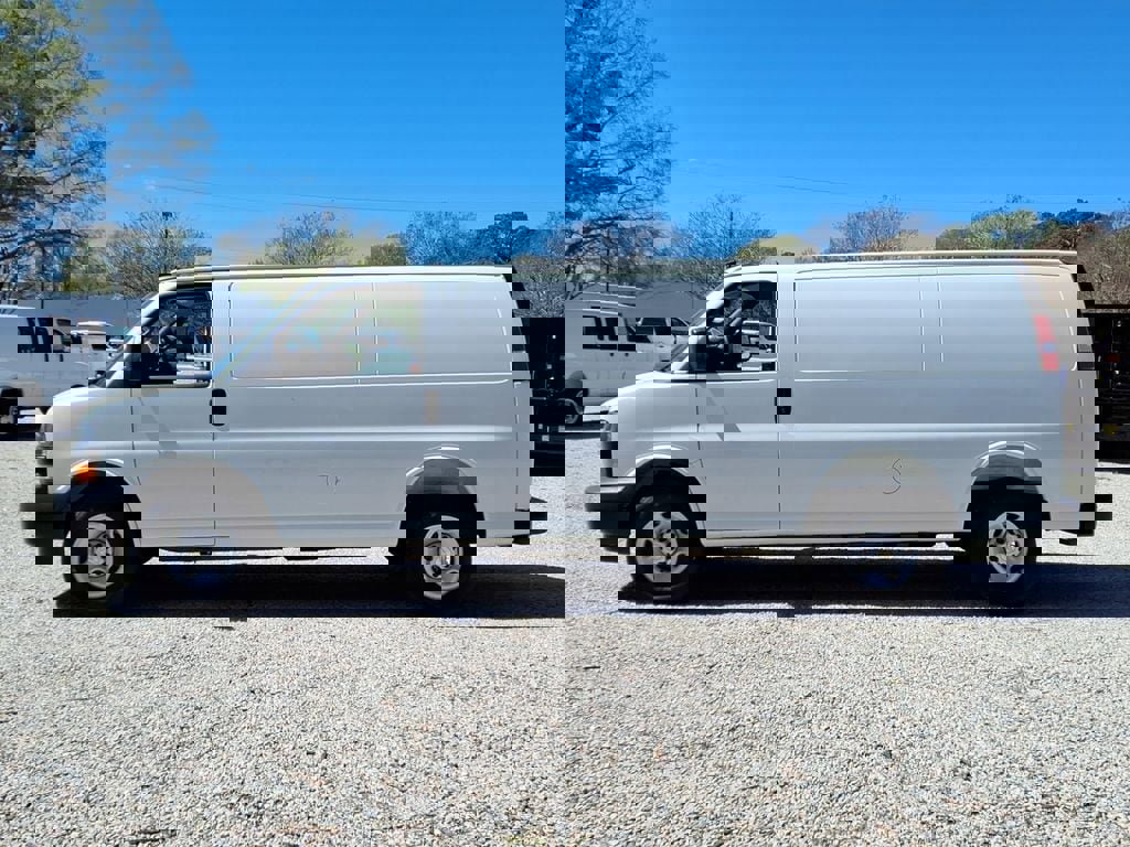 New 2026 Chevrolet Express 2500 Extended w/ Driver Convenience Package RWD image 4