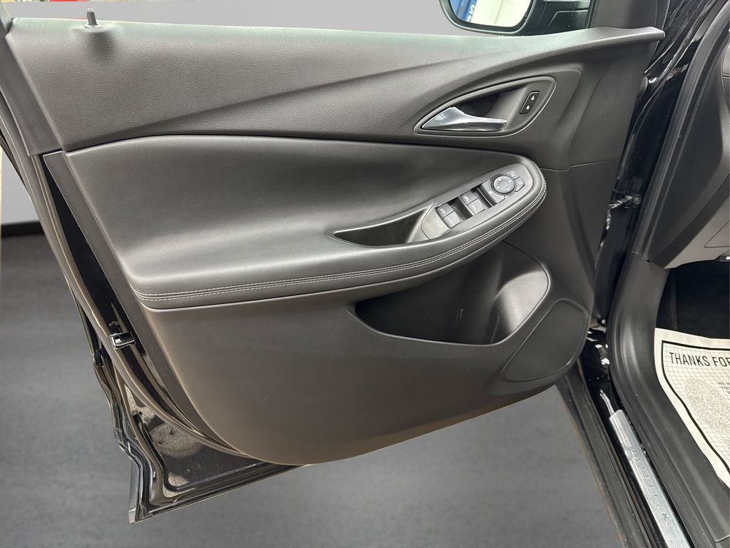 Used 2023 Buick Encore GX Select image 22