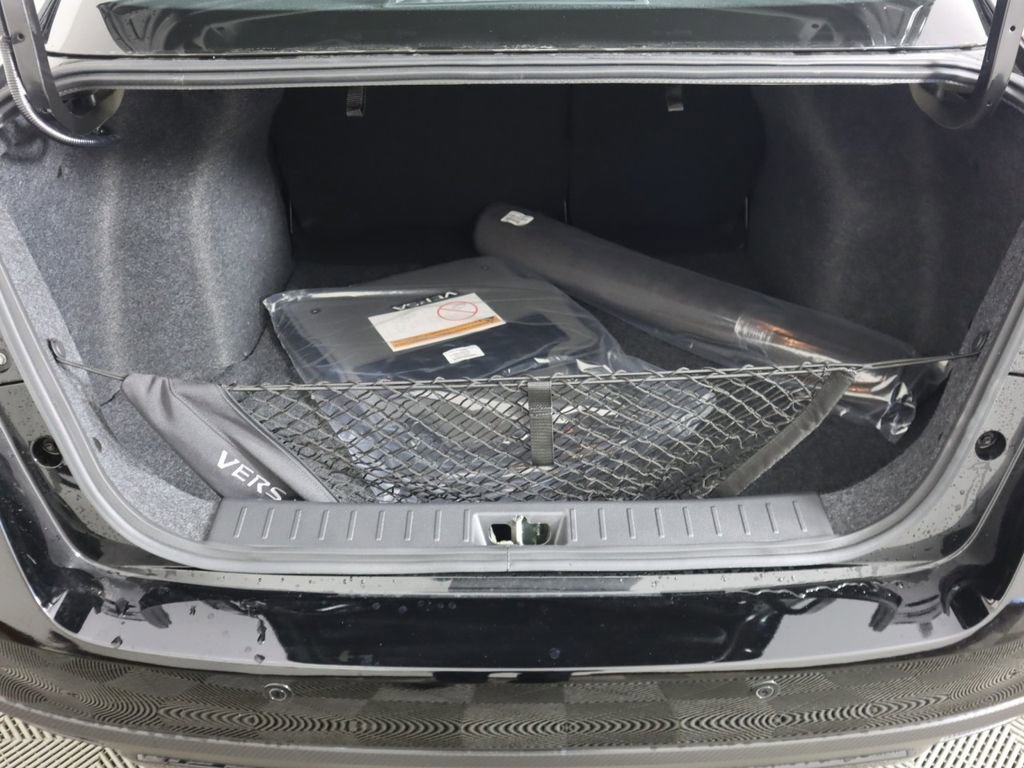 Certified 2025 Nissan Versa SR w/ Trunk Package image 28