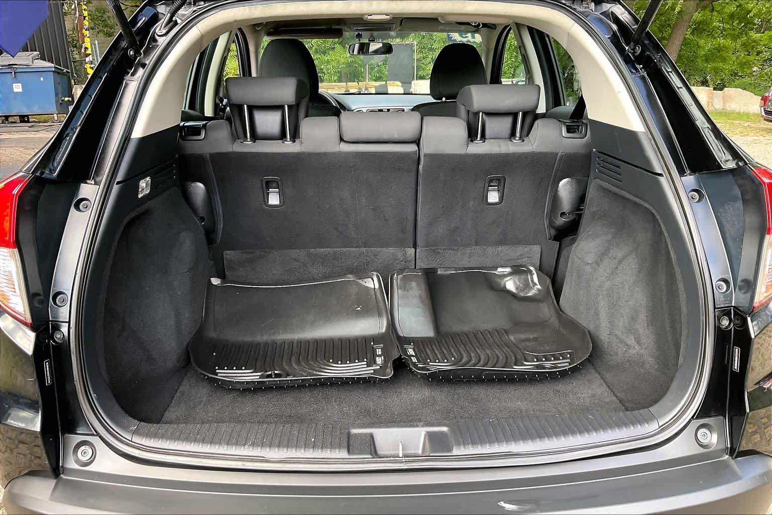 Used 2019 Honda HR-V LX image 33