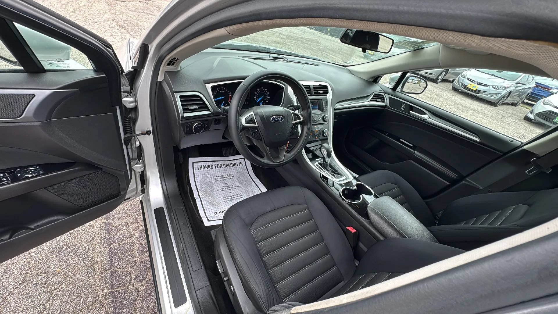 Used 2014 Ford Fusion SE FWD image 12