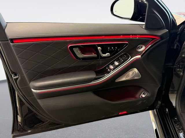 Certified 2025 Mercedes-Benz S 580e 4MATIC Sedan image 15