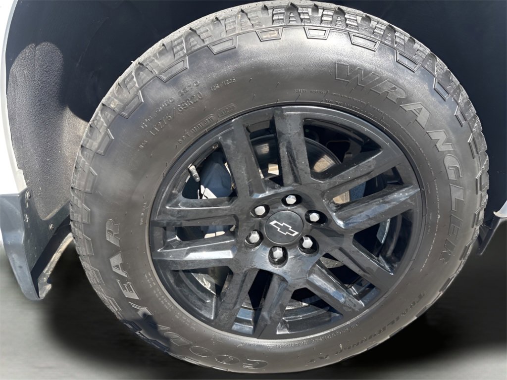 Used 2023 Chevrolet Silverado 1500 Custom w/ LPO, Dark Essentials Package image 9