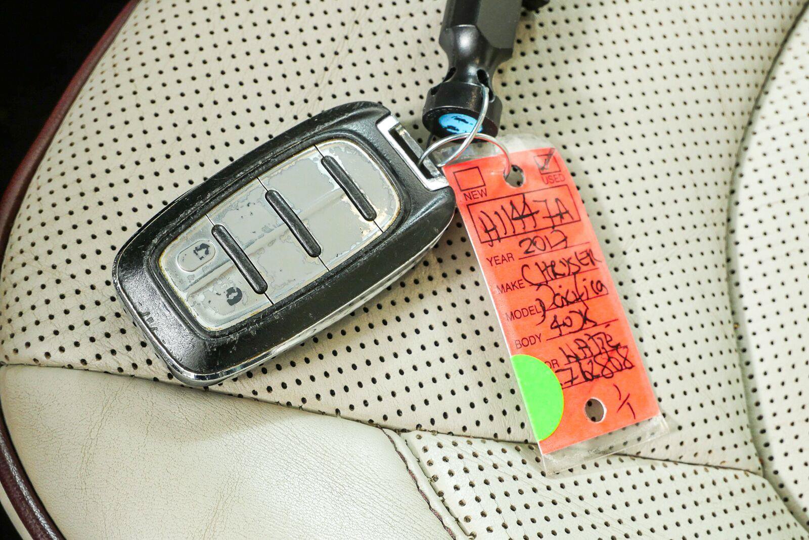 Used 2017 Chrysler Pacifica Limited FWD image 40