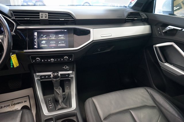 Used 2021 Audi Q3 2.0T Premium image 10