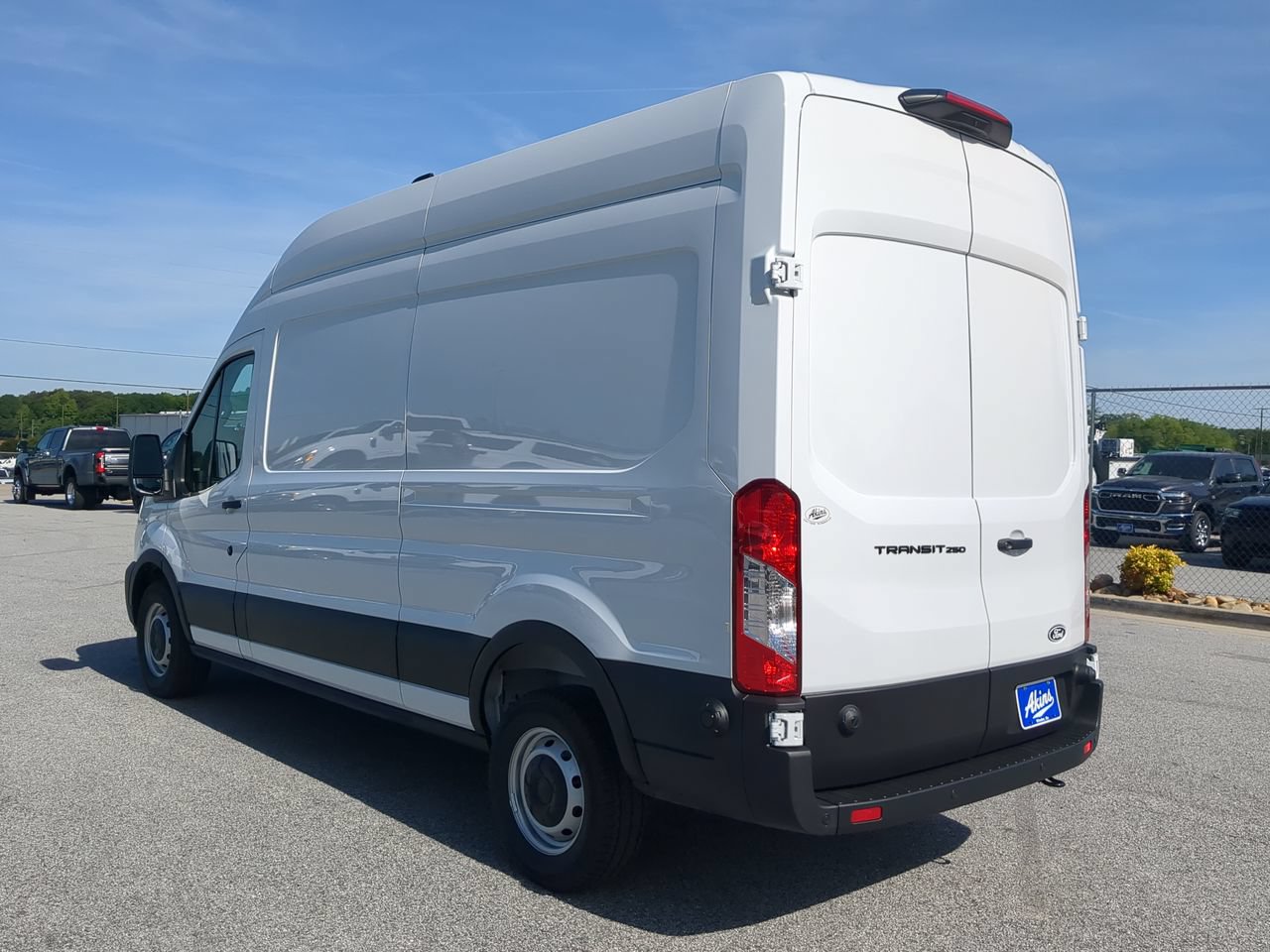 New 2026 Ford Transit 250 148 High Roof RWD image 5