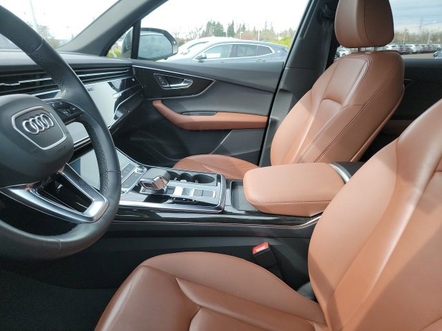 Used 2023 Audi Q7 3.0T Premium w/ Convenience Package image 5