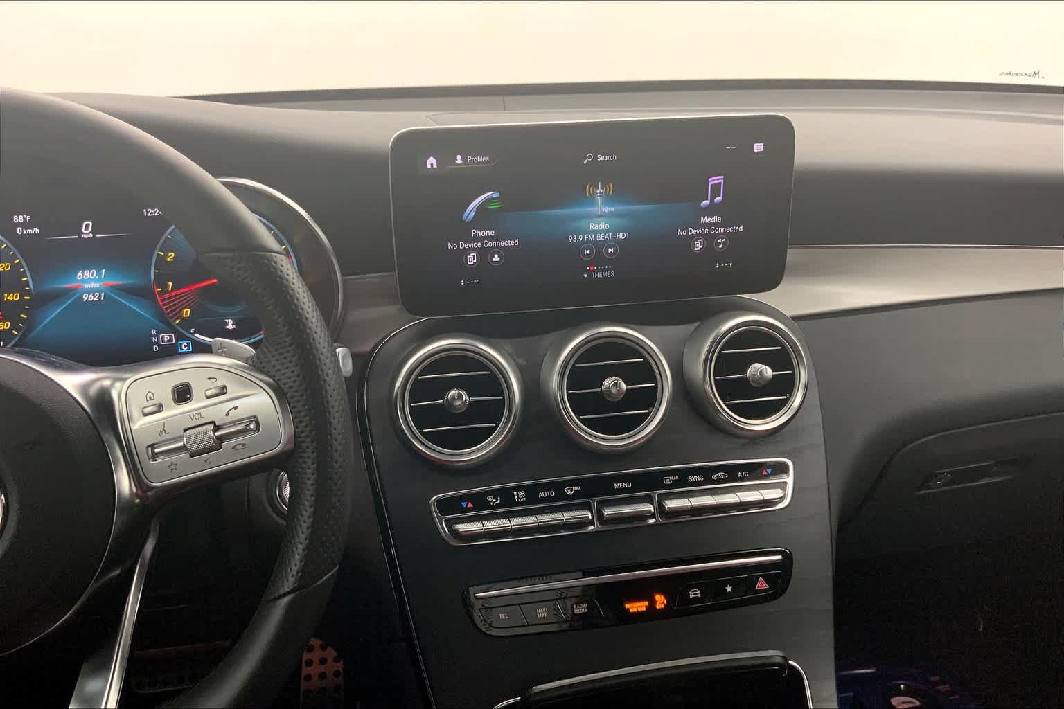 Used 2022 Mercedes-Benz GLC 300 image 7