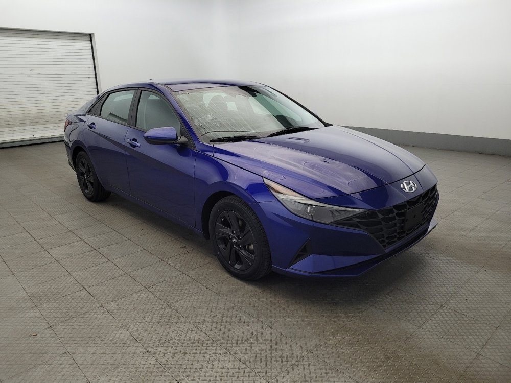 Used 2023 Hyundai Elantra SEL w/ Cargo Package image 13