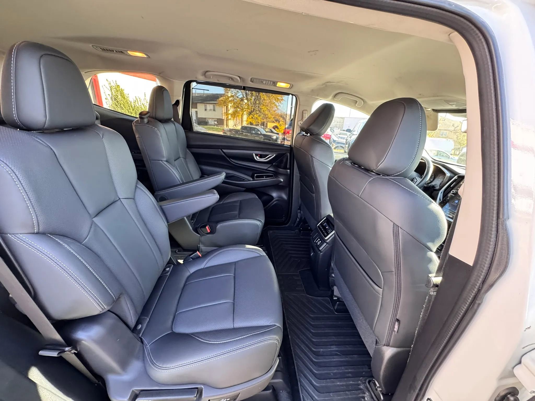 Used 2024 Subaru Ascent Limited image 29