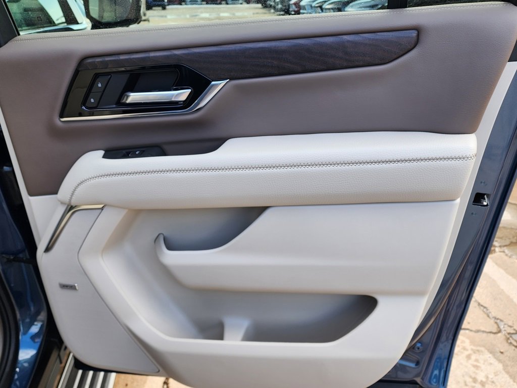 New 2026 GMC Yukon XL Denali w/ Sun & Power Step Package image 47