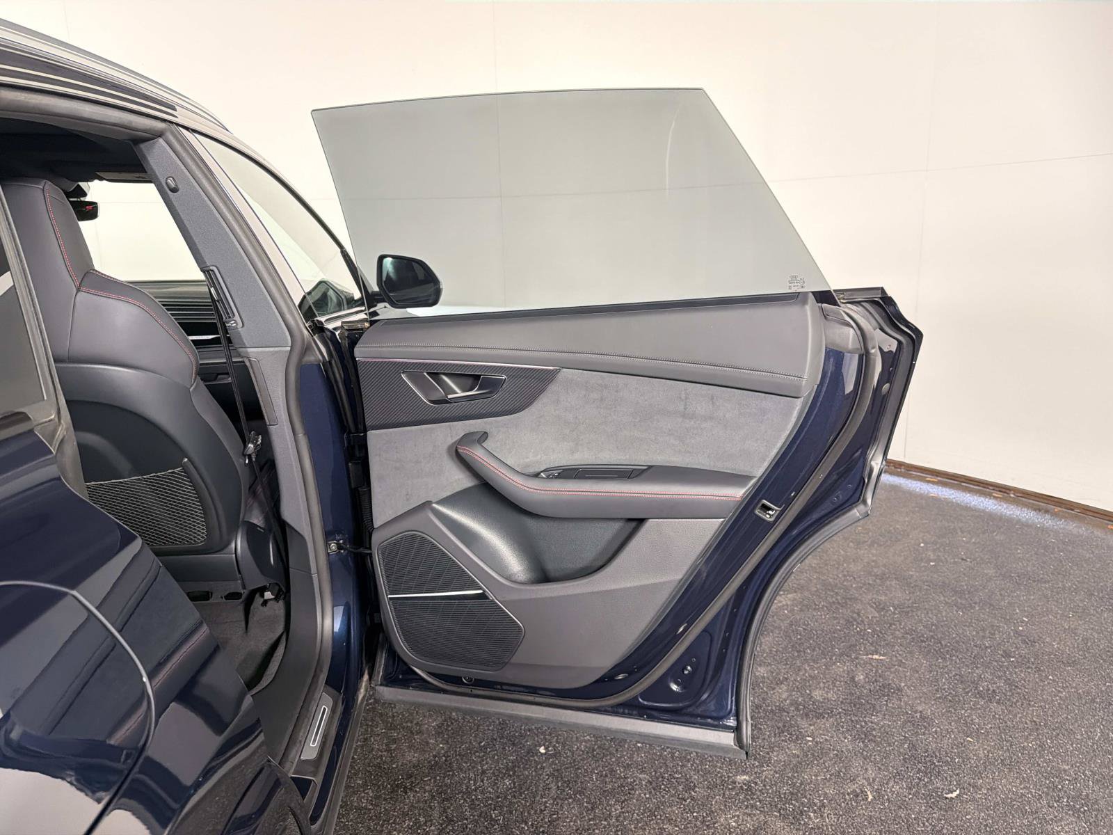 Used 2024 Audi RS Q8 AWD/4WD image 27