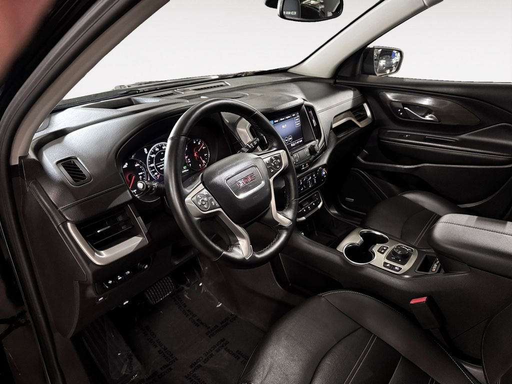 Used 2024 GMC Terrain Denali w/ Denali Premium Package image 7
