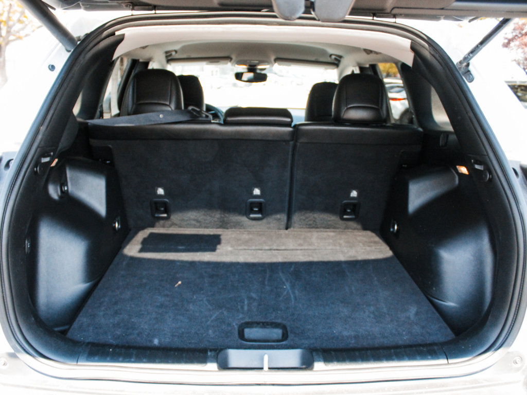 Used 2023 Jeep Cherokee Altitude Lux AWD/4WD image 25