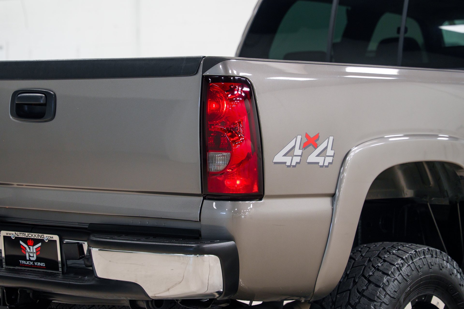 Used 2007 Chevrolet Silverado 2500 LT w/ Heavy-Duty Power Package AWD/4WD image 22