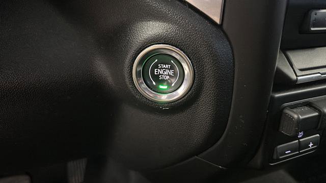 Used 2020 Chevrolet Silverado 1500 LT w/ All-Star Edition AWD/4WD image 21