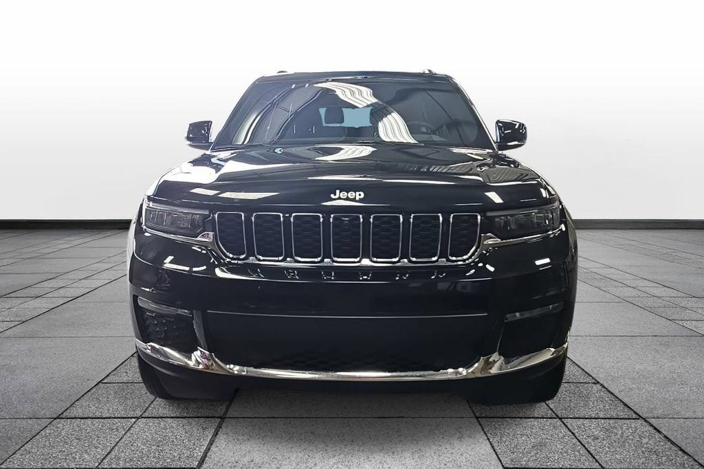 Used 2024 Jeep Grand Cherokee L Limited w/ Luxury Tech Group II AWD/4WD image 2